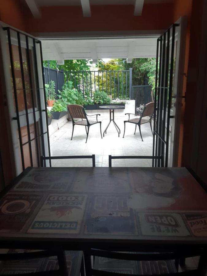 Casa Franca - Bed And Breakfast En San Isidro - Habitaciones - Piscina Exterior foto